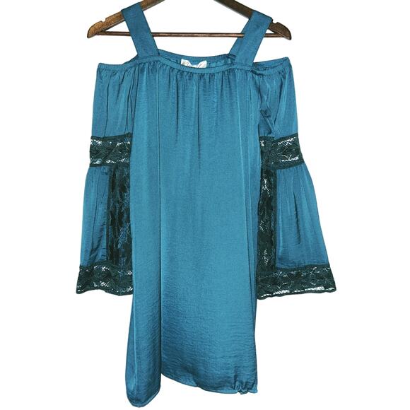 VaVa by Joy Han XS Teal Green Long Sleeve Cold Shoulder Flared Sleeve Dress - Picture 1 of 6